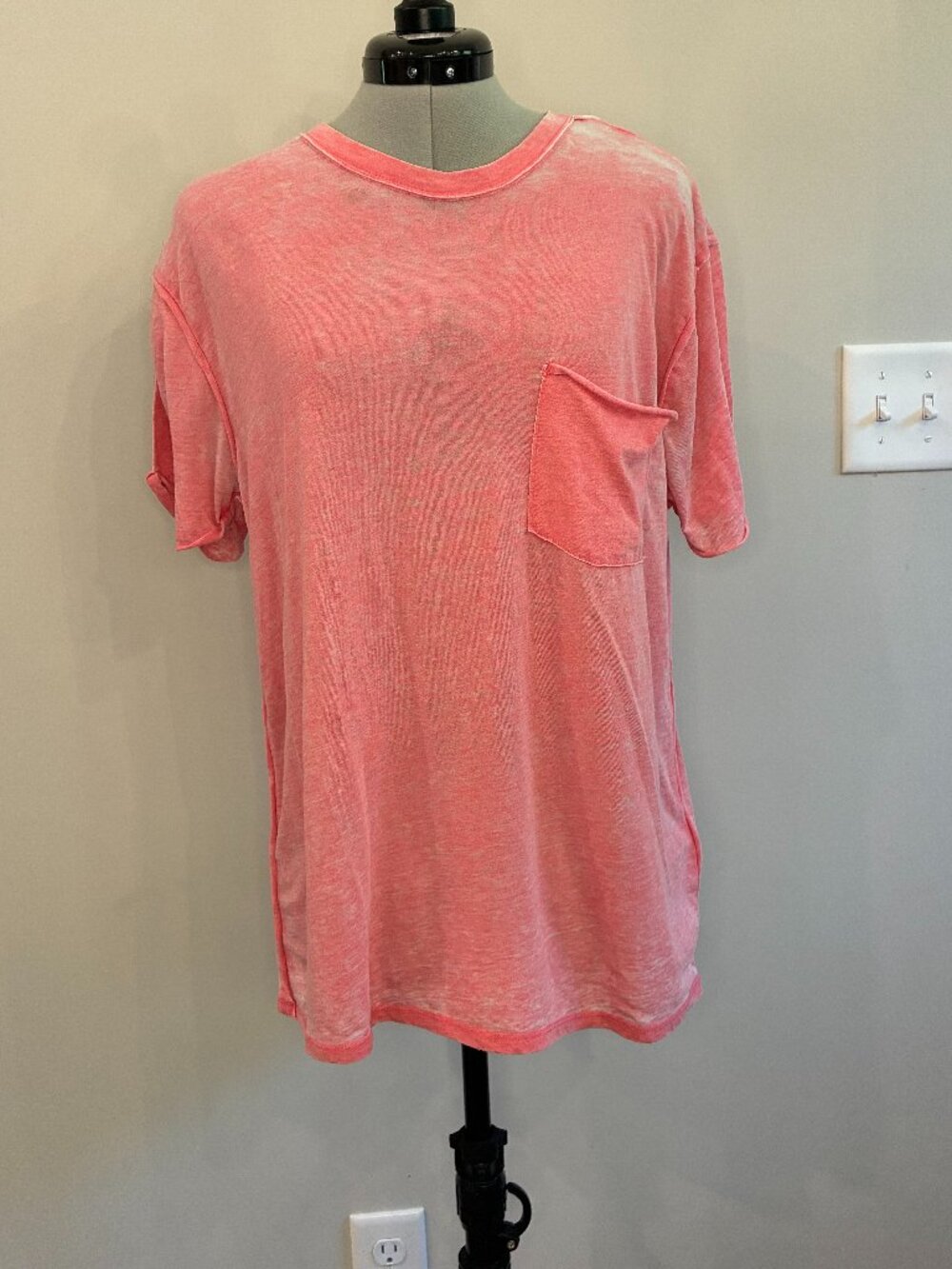 We The Free by Free People Vella Burnout Pocket Tee in Pink | Size Small